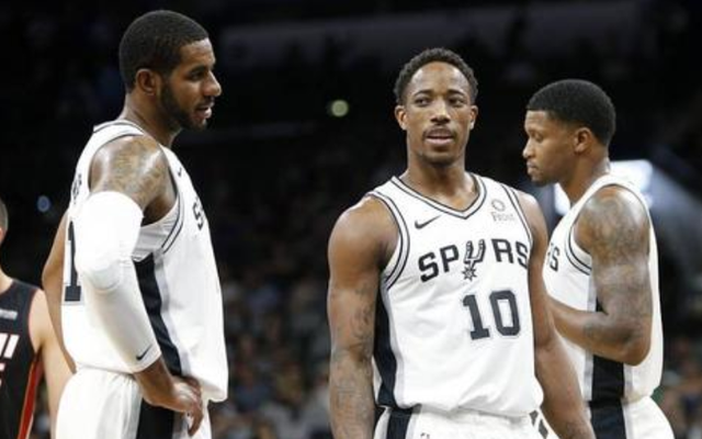 绕右路二三 绕右路二三