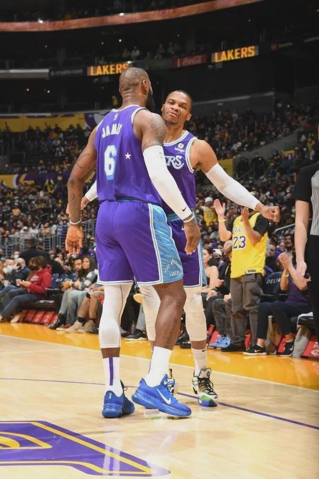 业赛场的团 业赛场的团